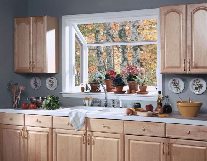 Kitchen bay window decor ideas