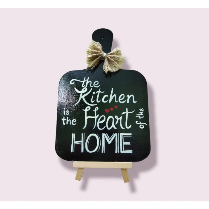 Vertical kitchen wall decor