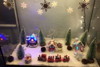 Christmas decor fish tank