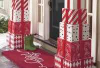 Christmas decor and gifts