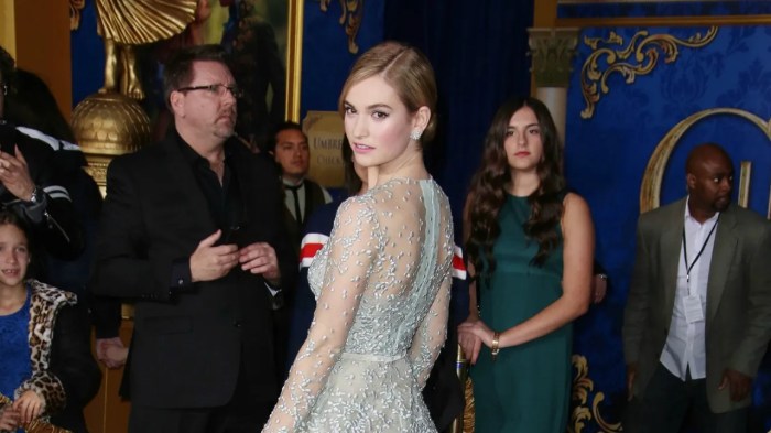 Wedding dress lily james cinderella